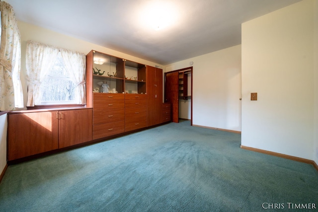 15230 Van Buren St Unit B, Holland, MI 49424 - unfurnished room featuring baseboards and light colored carpet