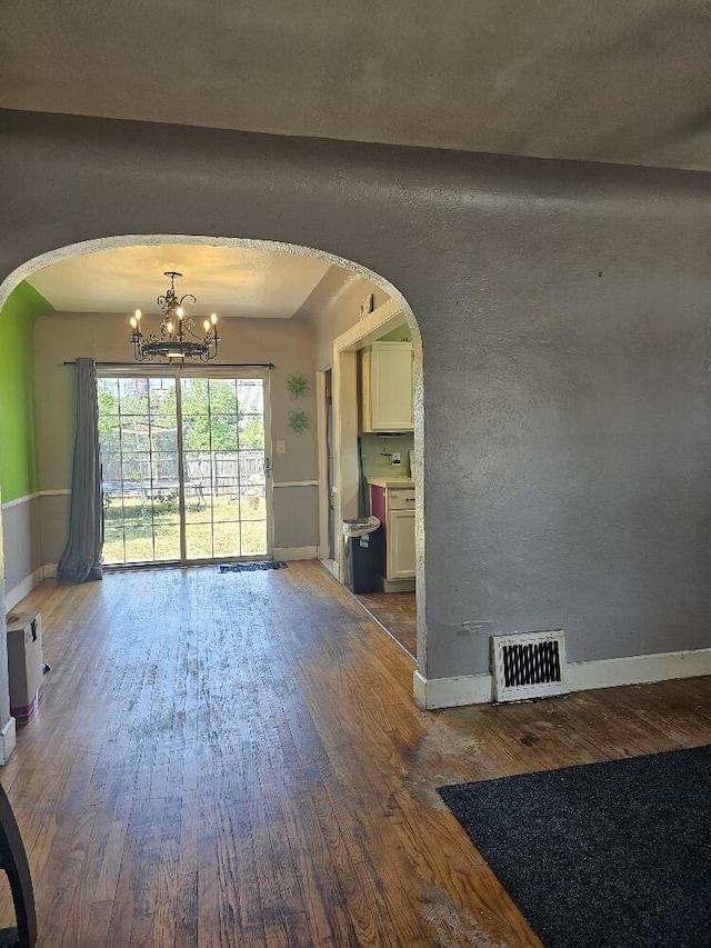 1070 W Broadway Ave, Muskegon, MI 49441 - photo 6