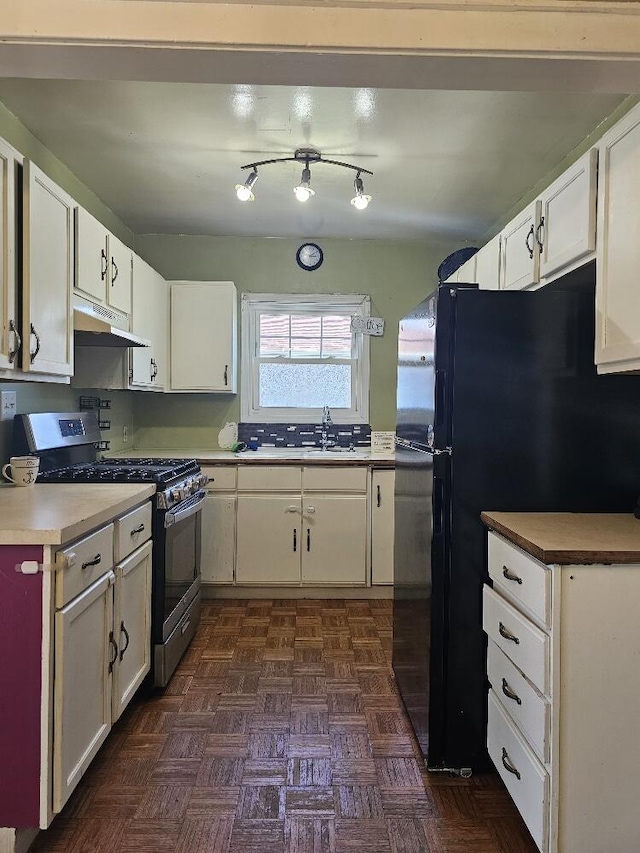 1070 W Broadway Ave, Muskegon, MI 49441 - photo 5