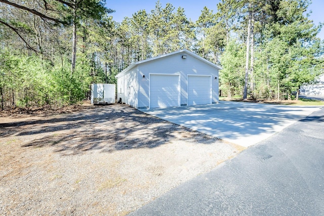 view of detached garage