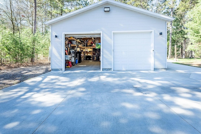 view of detached garage