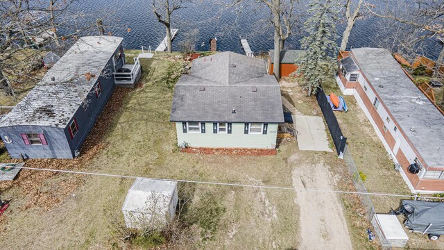 bird's eye view featuring a water view
