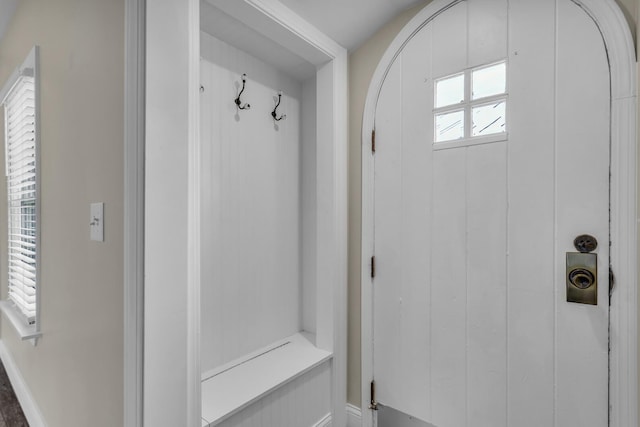808 Longfellow Ave, Jackson, MI 49202 - mudroom with baseboards