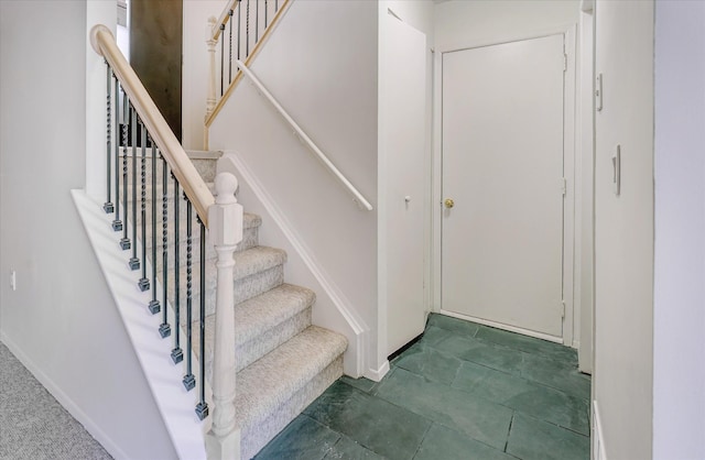 2919 Roundtree Dr, Troy, MI 48083 - staircase with baseboards