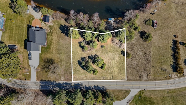 1208 Clubhouse Dr, Lake Isabella, MI 48893 - photo 2