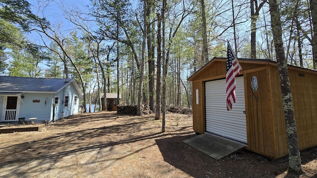 view of outdoor structure featuring an outdoor structure