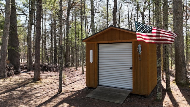 view of outbuilding with an outbuilding