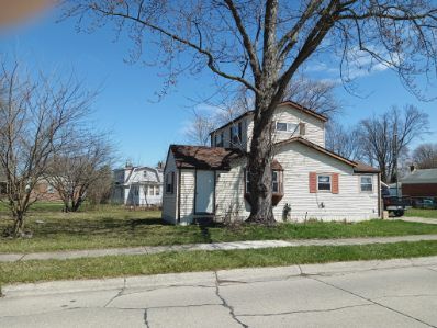 22419 Hoffman St, Saint Clair Shores, MI 48082 - view of front facade