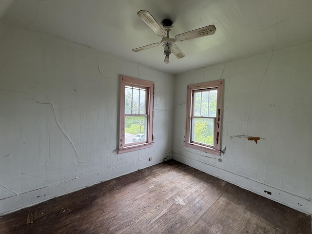 613 E Van Wagoner Ave, Flint, MI 48505 - unfurnished room featuring hardwood / wood-style flooring and ceiling fan