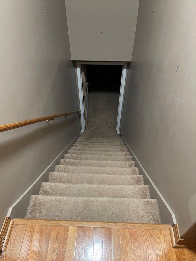 5652 N Lake Dr, Kimball, MI 48074 - view of staircase