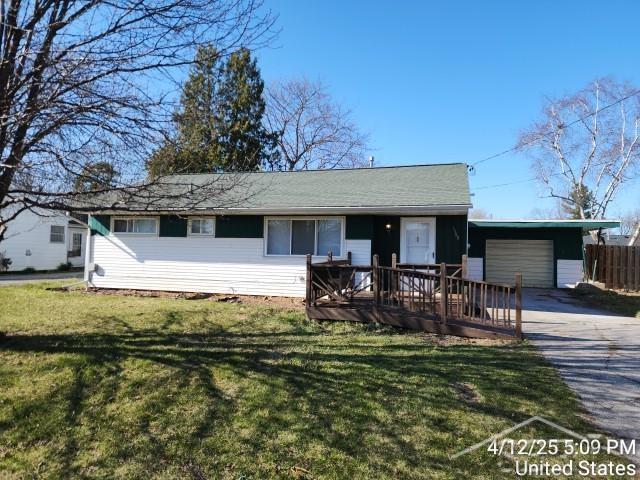1580 Bel Air St, Saginaw, MI 48604 - photo 1