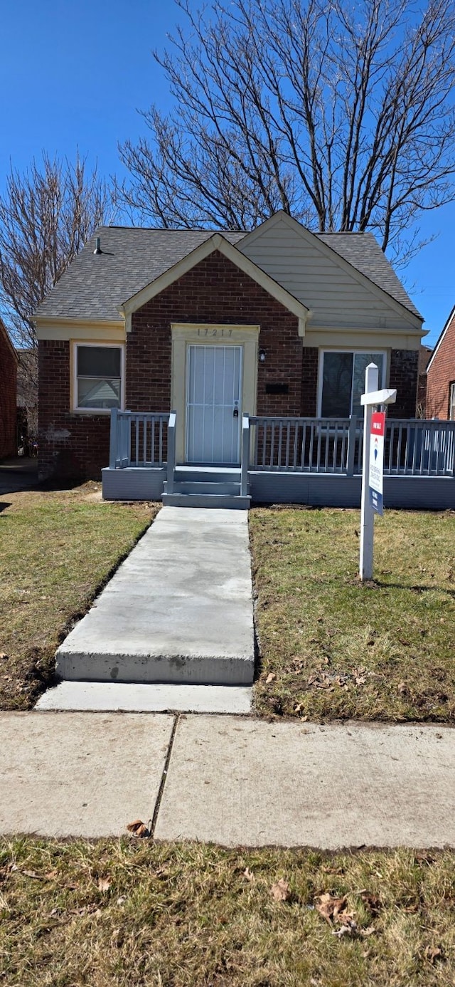 17217 Shaftsbury Ave, Detroit, MI 48219 - photo 1