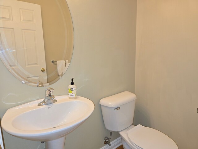 45645 Graystone Ln, Canton, MI 48187 - bathroom featuring a sink and toilet