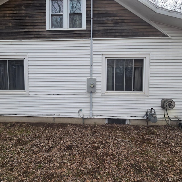 view of side of home