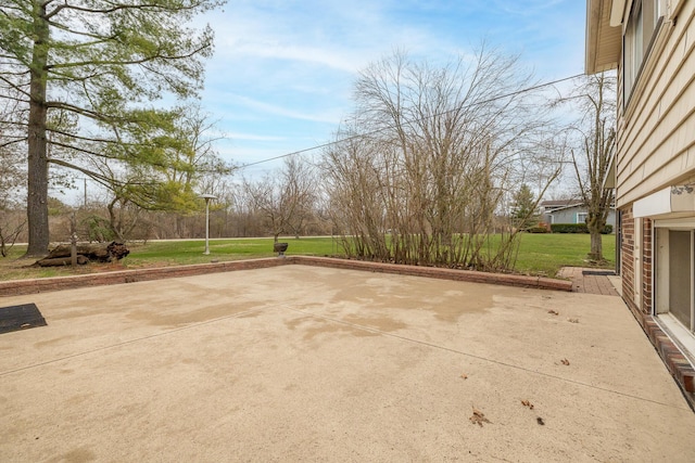 view of patio with driveway