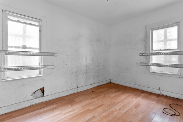 14919 Lesure St, Detroit, MI 48227 - unfurnished room with wood finished floors