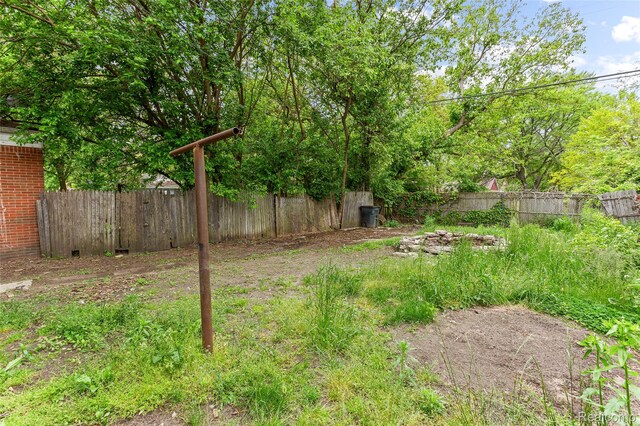 14919 Lesure St, Detroit, MI 48227 - view of fenced backyard