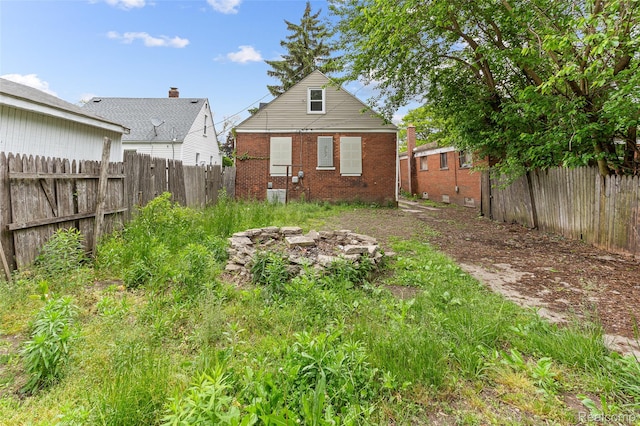 14919 Lesure St, Detroit, MI 48227 - view of fenced backyard