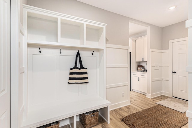 10495 Poppy Ln, Allendale, MI 49401 - mudroom with light wood finished floors