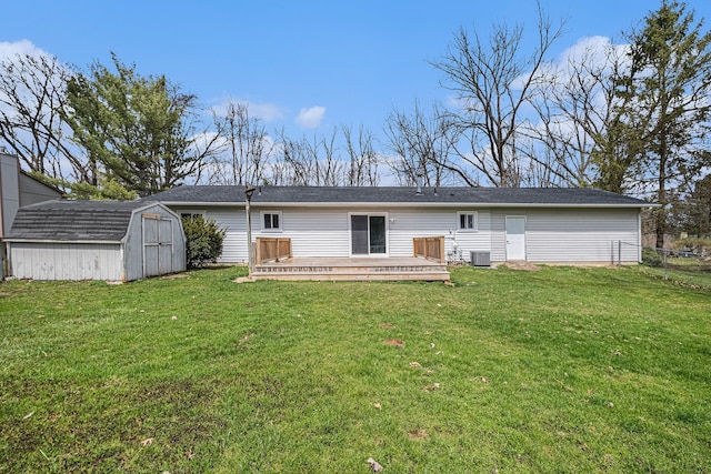 1315 Beaverbrook Dr, Holly, MI 48442 - rear view of house with a lawn, a storage shed, cooling unit, and a deck