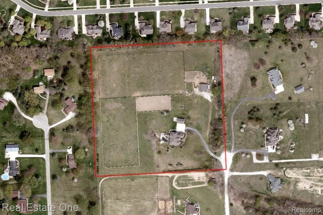 690 Spiroff, Milford, MI 48380 - photo 62