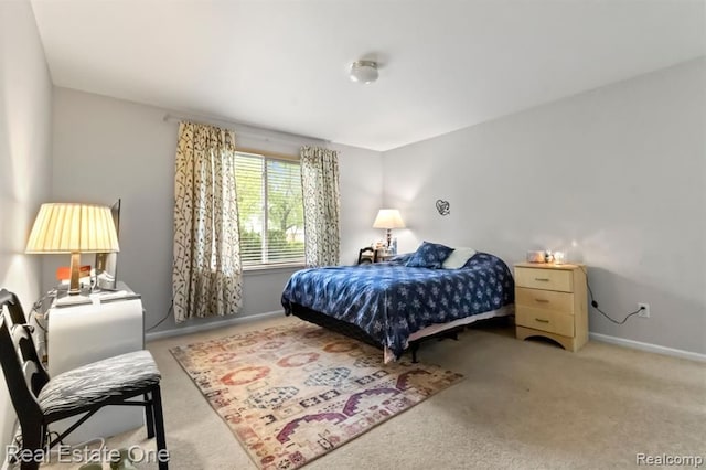 45089 Klingkammer St, Utica, MI 48317 - bedroom featuring carpet floors and baseboards