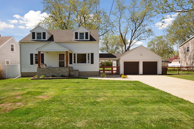 view of front of property featuring fence, a front lawn, a garage, a porch, and driveway