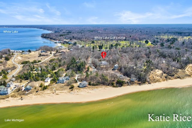 5575 Beechmont Rd, Whitehall, MI 49461 - bird's eye view with a water view