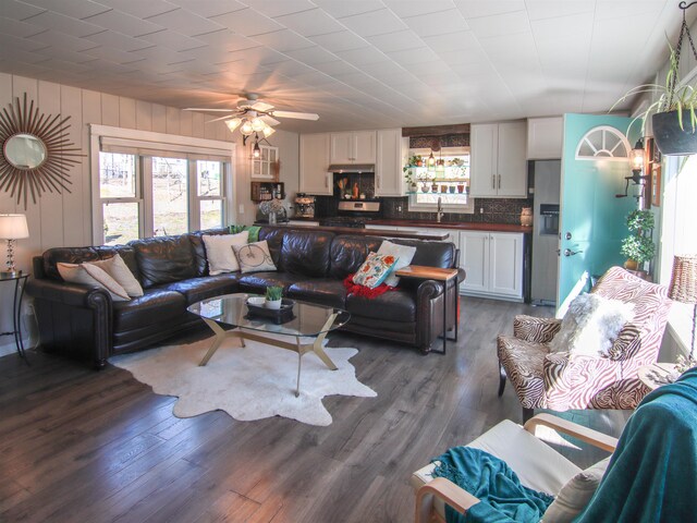 4760 Outer Dr, Grawn, MI 49637