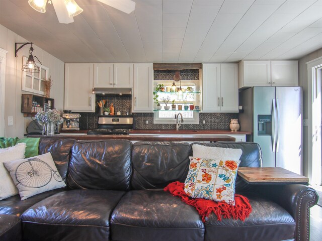 4760 Outer Dr, Grawn, MI 49637