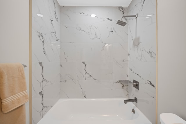 1525 Hiller Rd, West Bloomfield, MI 48324 - bathroom with toilet and washtub / shower combination