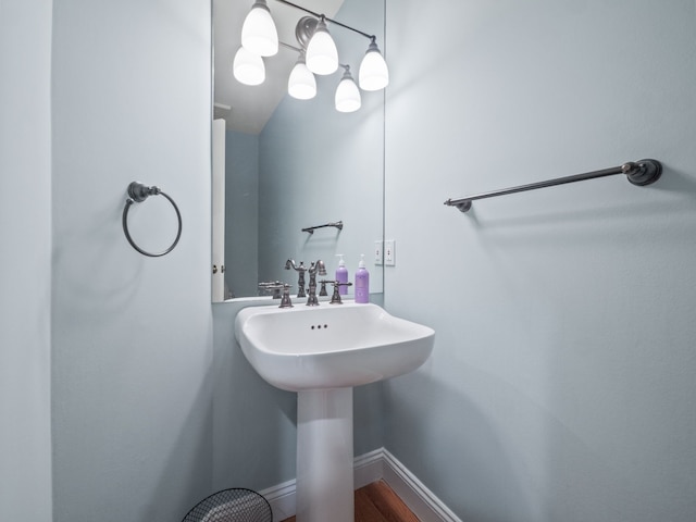 bathroom with baseboards