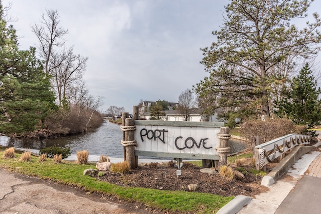 3559 Port Cove Dr Unit 25, Waterford, MI 48328 - community sign with a water view