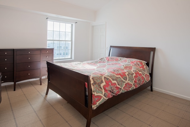 3559 Port Cove Dr Unit 25, Waterford, MI 48328 - bedroom with baseboards