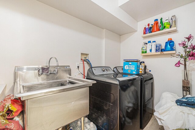 4311 Miracles Blvd Unit 22, Detroit, MI 48201 - washroom featuring washing machine and clothes dryer