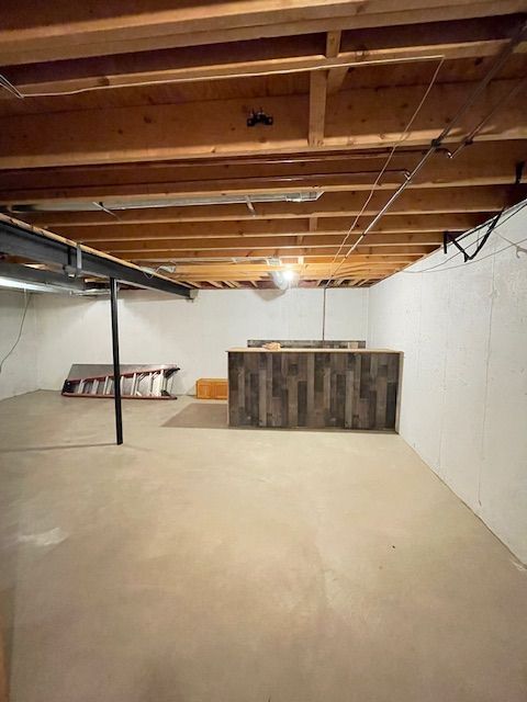 view of unfinished basement