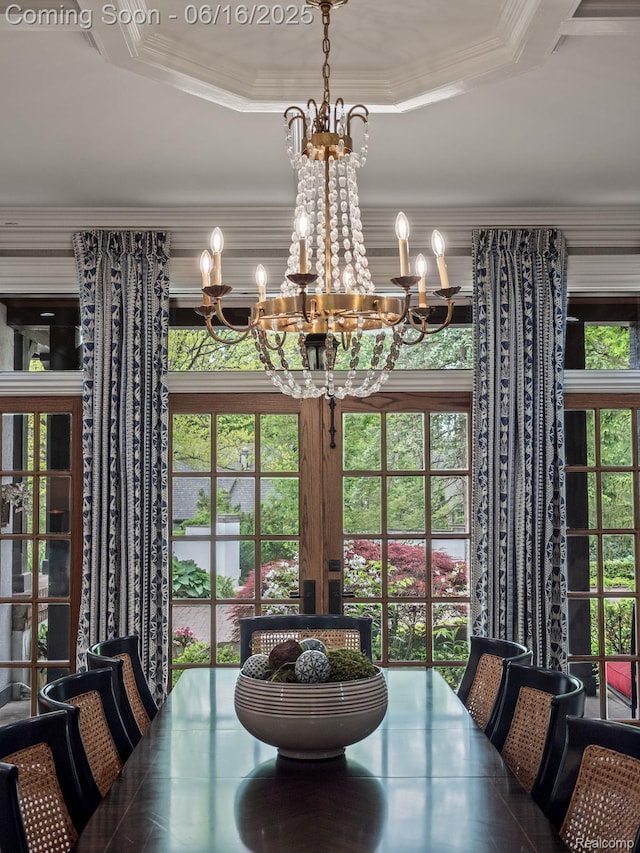 2010 W Valley Rd, Bloomfield Hills, MI 48304 - dining room with a chandelier, plenty of natural light, and a tray ceiling