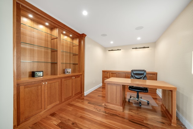 home office featuring recessed lighting, light wood finished floors, and baseboards