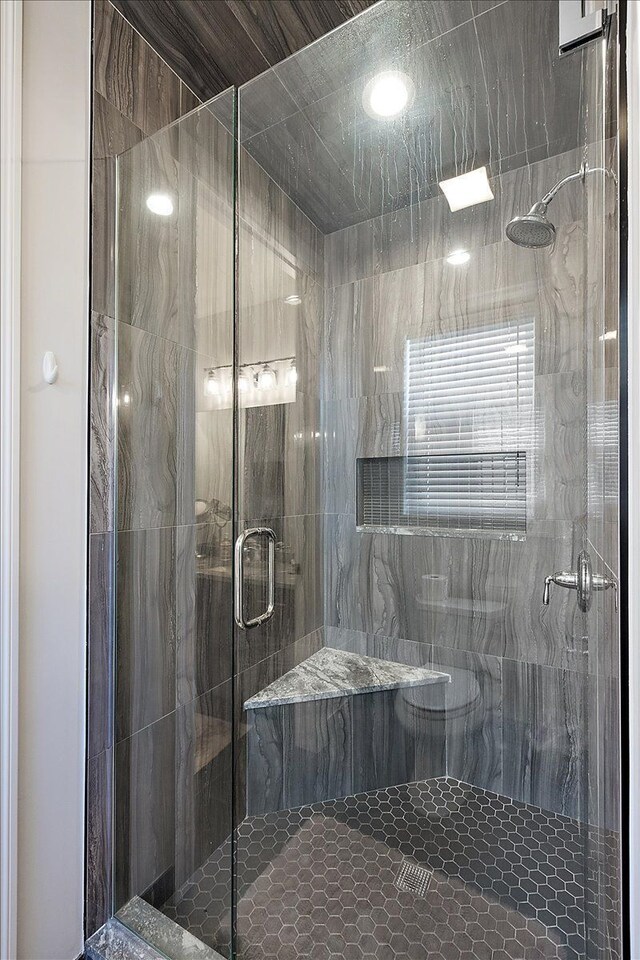 3888 Thatcher Dr, Rochester Hills, MI 48309 - full bathroom featuring a shower stall