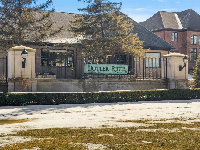3888 Thatcher Dr, Rochester Hills, MI 48309 - view of community sign