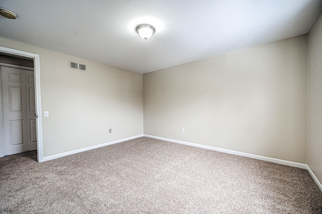 4238 Still Meadow Ln, West Bloomfield, MI 48323 - spare room featuring carpet, baseboards, and a smoke detector