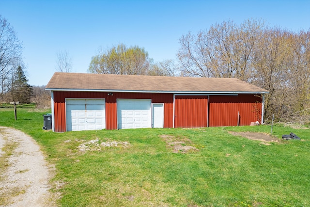 detached garage with driveway