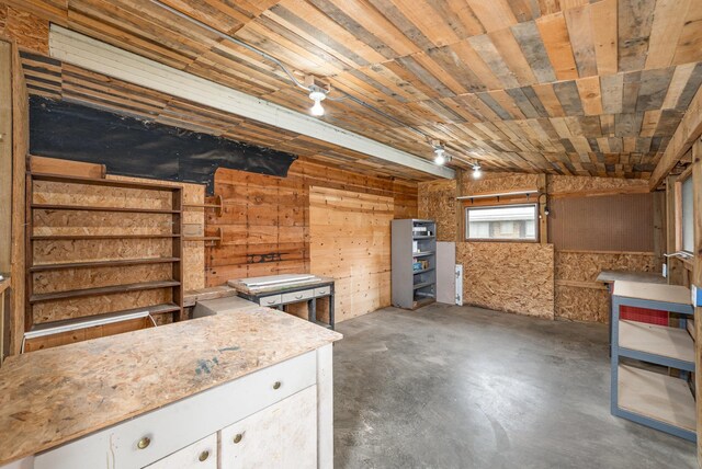 1242 N State Rd, Ithaca, MI 48847