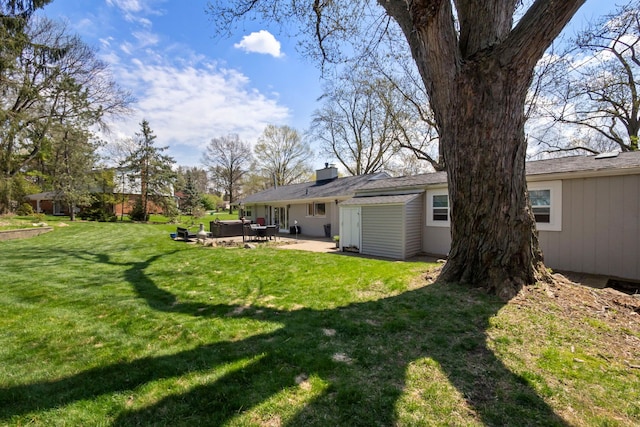 view of yard featuring a patio