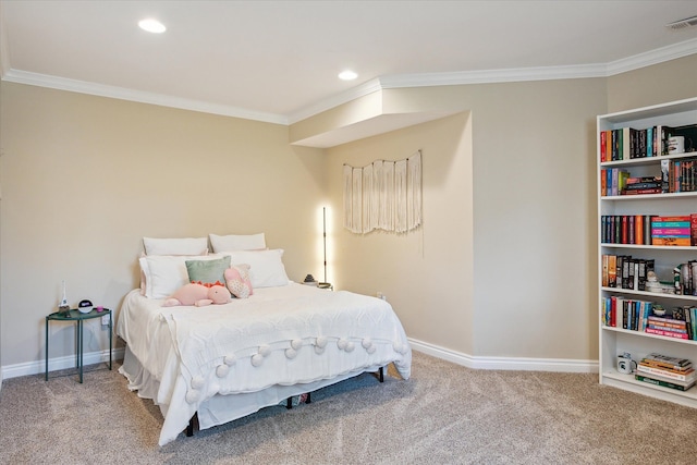 8504 Riverwalk Dr, Fenton, MI 48430 - bedroom featuring carpet floors, ornamental molding, baseboards, and recessed lighting