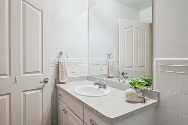 8504 Riverwalk Dr, Fenton, MI 48430 - bathroom featuring vanity