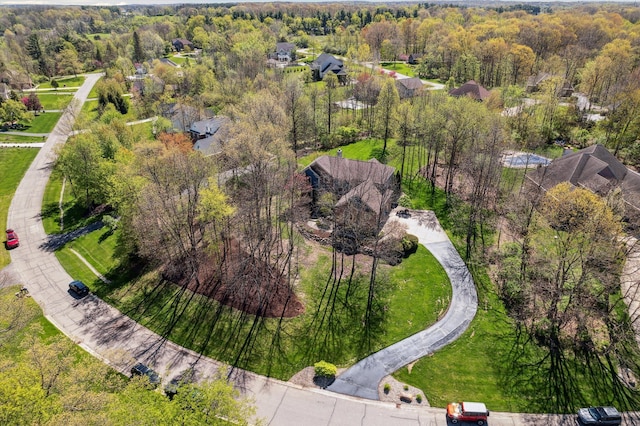 8504 Riverwalk Dr, Fenton, MI 48430 - aerial view of a heavily wooded area