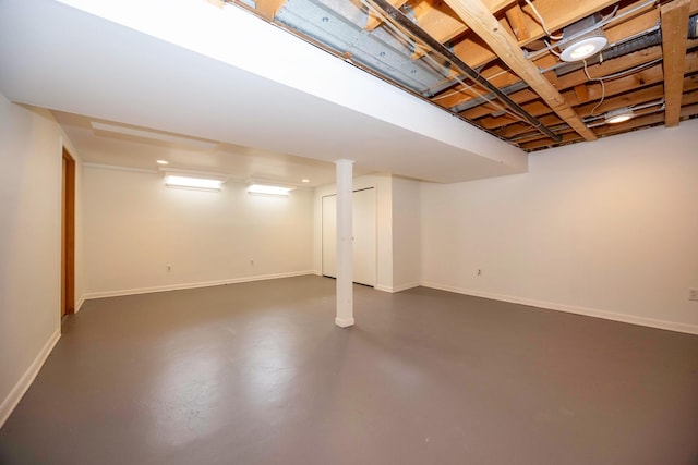 2015 Rugby Ct, Ann Arbor, MI 48103 - finished below grade area with baseboards