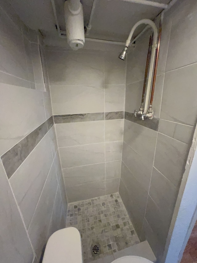 26741 Dartmouth St, Madison Heights, MI 48071 - bathroom featuring a stall shower and toilet
