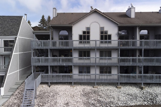 view of building exterior